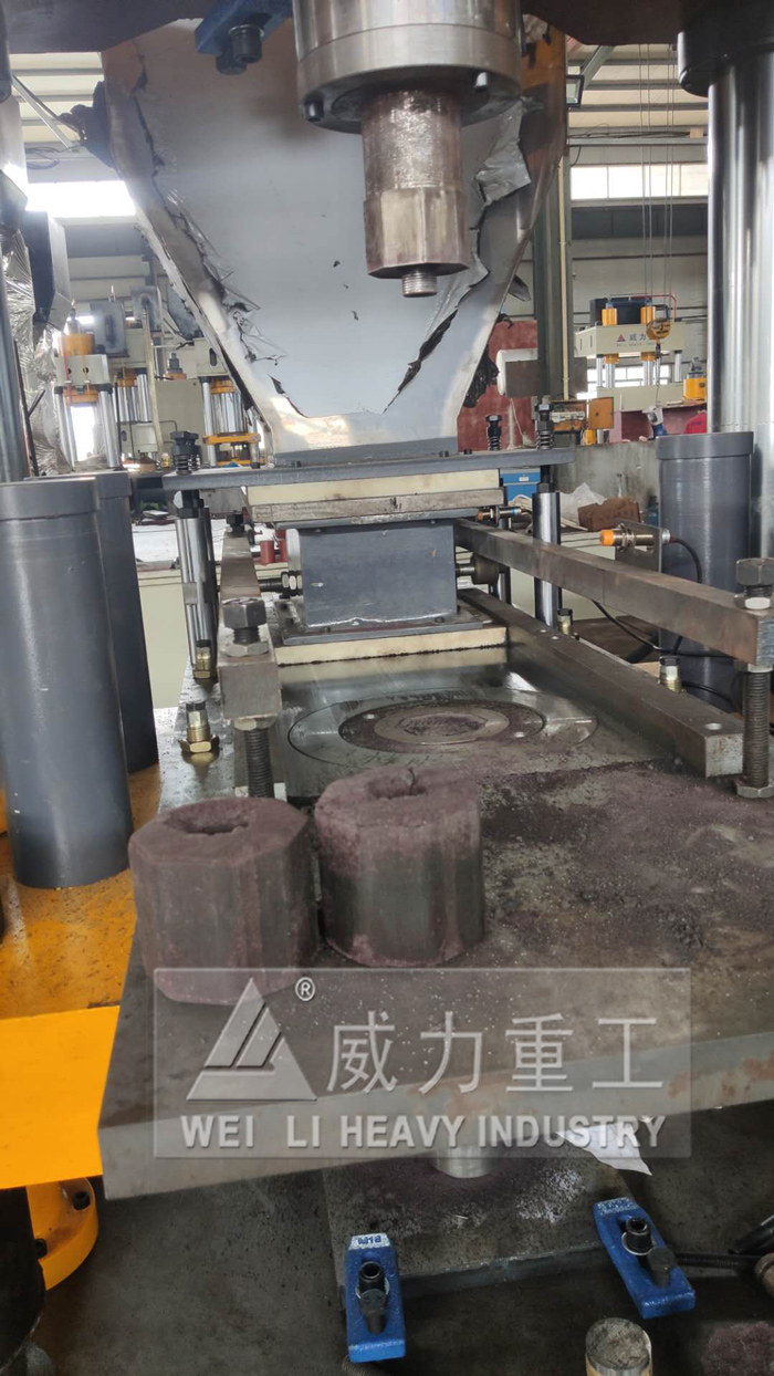 压制哑铃专用800吨四柱液压机